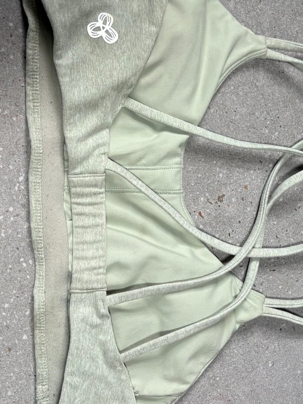 Aritzia TNA Butter Light Sage Strappy Sports Bra XS